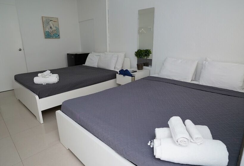 스탠다드 룸 더블 침대 2개, The Pelican Poshtel