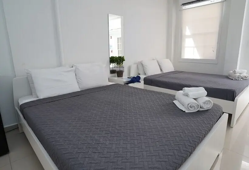 اتاق استاندارد با 2 تخت دوبل, The Pelican Poshtel