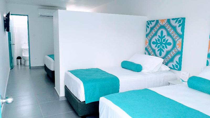 חדר סטנדרט לשלושה, Akuamarina