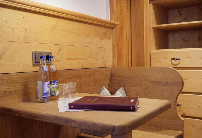 Camera Standard con Balcone, Der Anderlbauer Am See