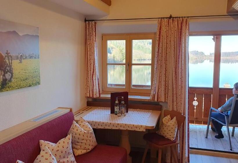 1 Bedroom Apartment Lake View, Der Anderlbauer Am See