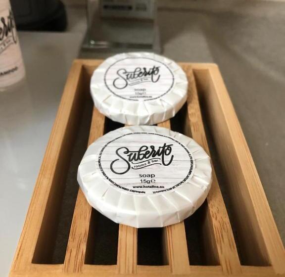 غرفة قياسية مزوَّدة بجاكوزي, Suberito Rooms&bar