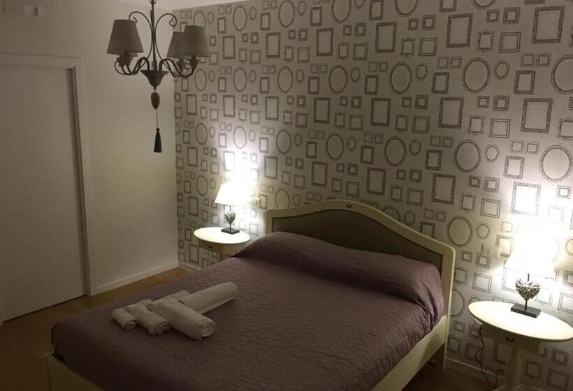 غرفة قياسية مزوَّدة بشُرفة, Suberito Rooms&bar