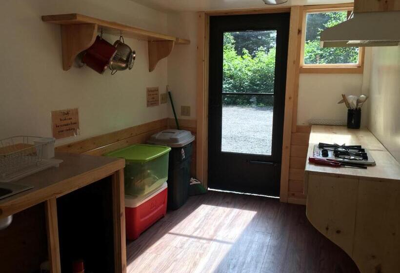 جناح غرفتين نوم, Angels Rest On Resurrection Bay Llc