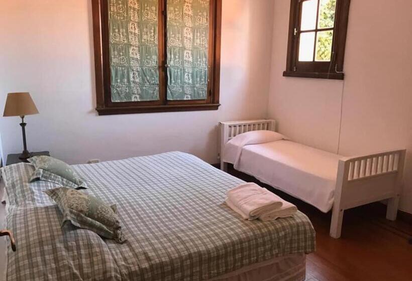 标准三人间, Villa Black Bnb