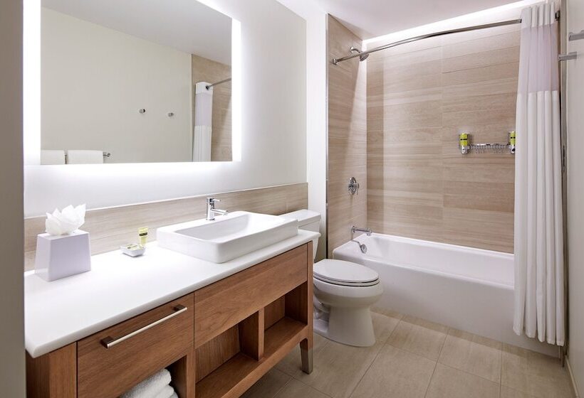 Люкс, Element Santa Clara