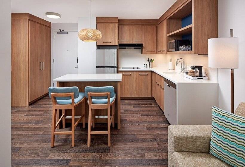 Люкс, Element Santa Clara