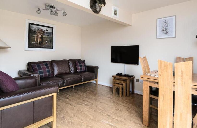 خانه 2 خوابه, Croft Na Coille