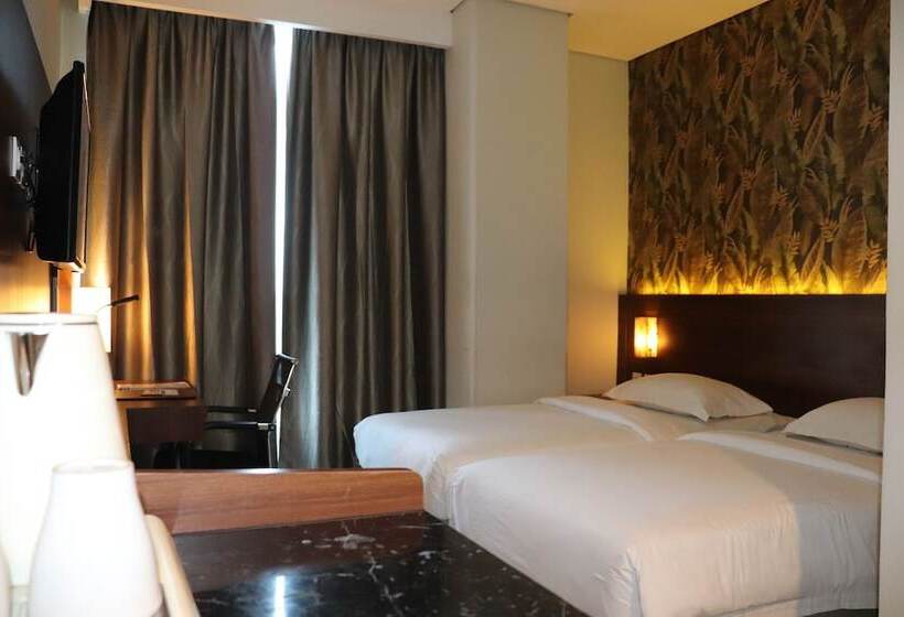 スーペリアールーム, Pakons Prime