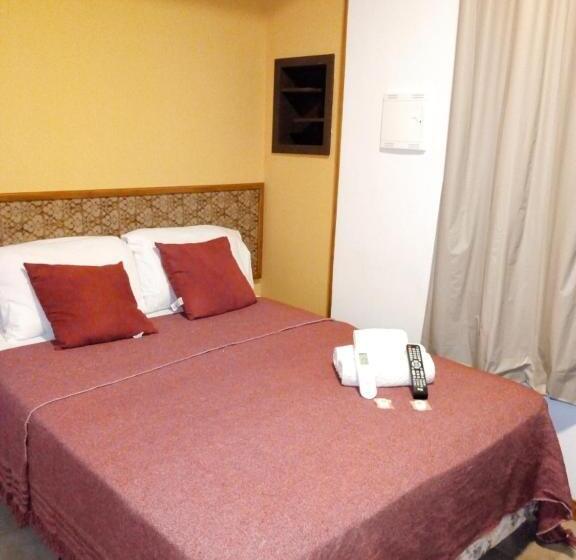 חדר אקונומי, El Uru Suite