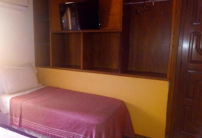 חדר אקונומי, El Uru Suite