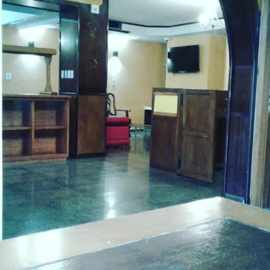 חדר משפחתי, El Uru Suite