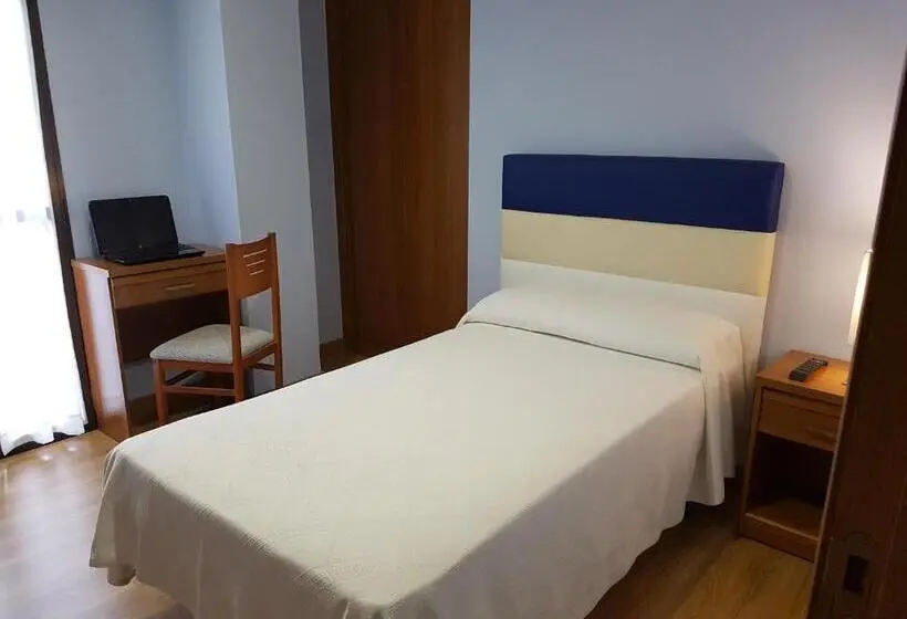 Camera Standard Singola con Balcone, Hostal Camelot