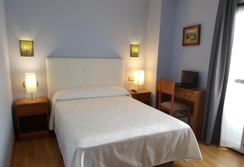 标准间带露台, Hostal Camelot