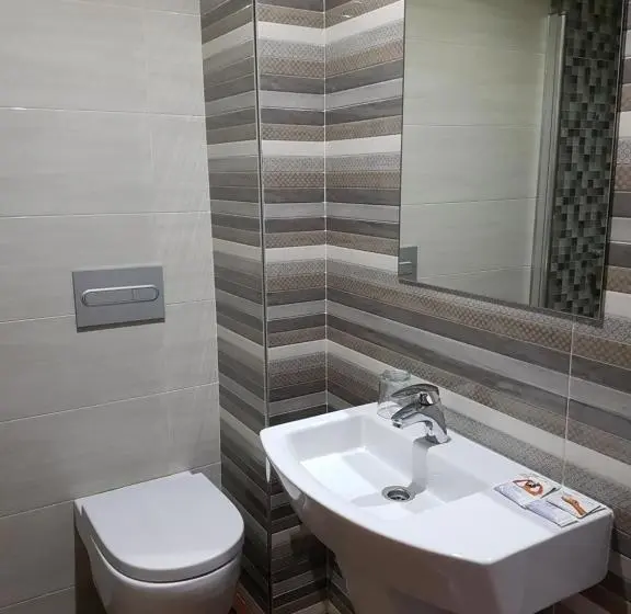 Camera Standard con Terrazza, Hostal Camelot