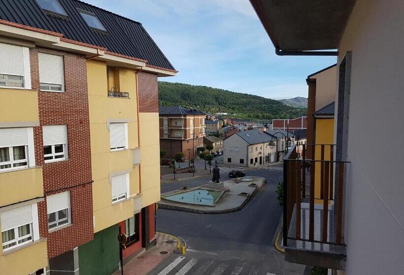 标准间带阳台, Hostal Camelot