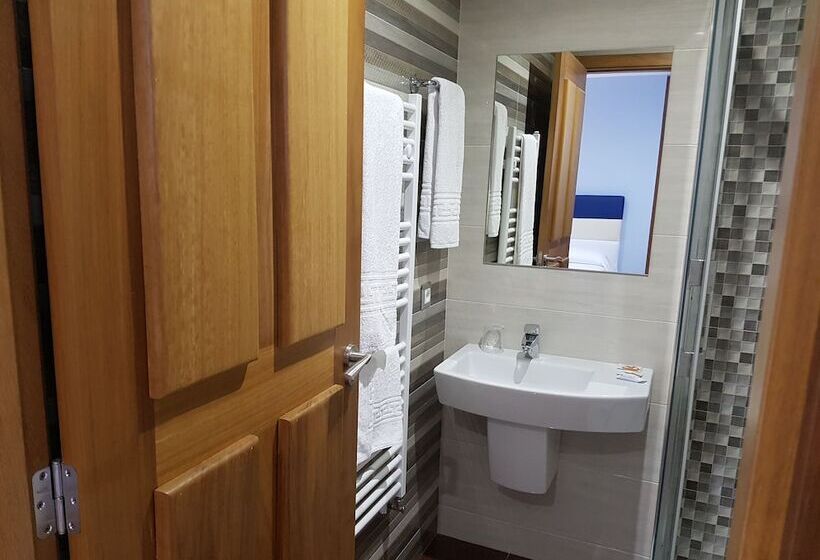 带阳台的标准单人间, Hostal Camelot