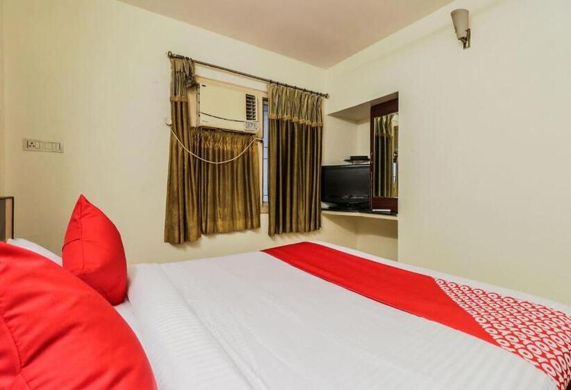 חדר בסיסי, O Parnasala Princely