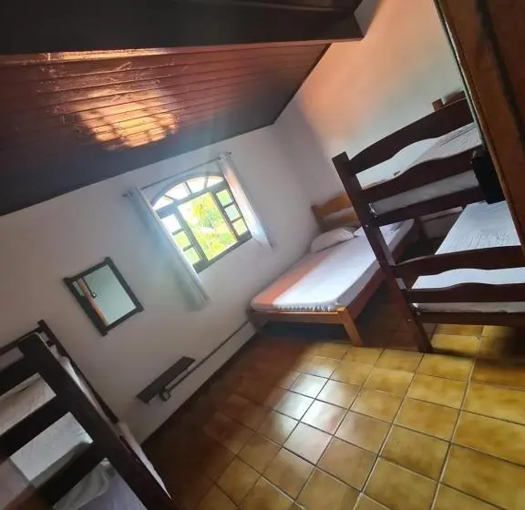 デラックスファミリールーム, Hostel Praia Centro Itanhaém
