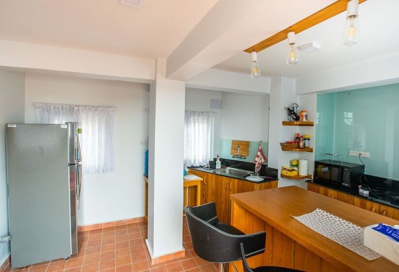 اتاق لوکس, Laxmi Niwas