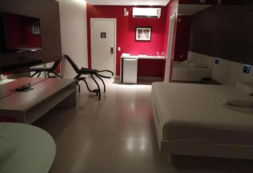 标准间, Vegas Motel