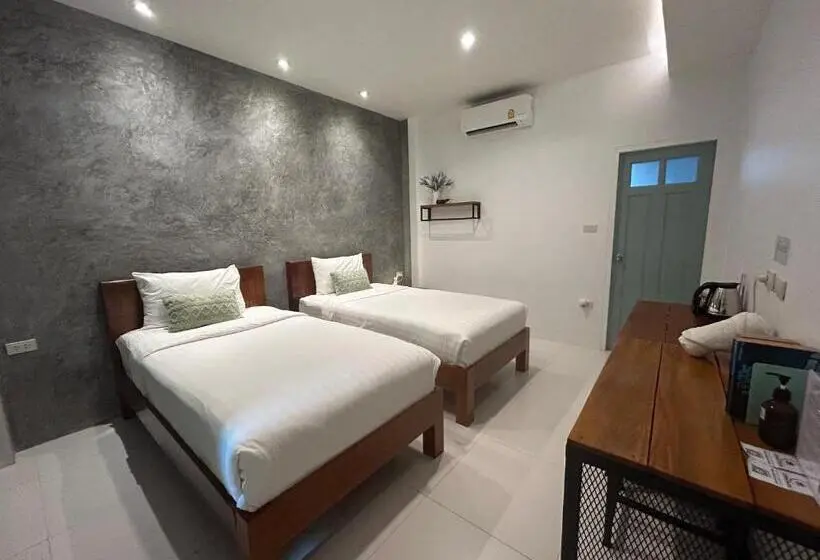 غرفة قياسية مطلّة علي حمام السباحة, Phangan Hometown Resort Adults Only