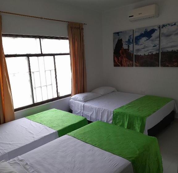 اتاق استاندارد چهار تخته, Hospederia Sol Del Desierto