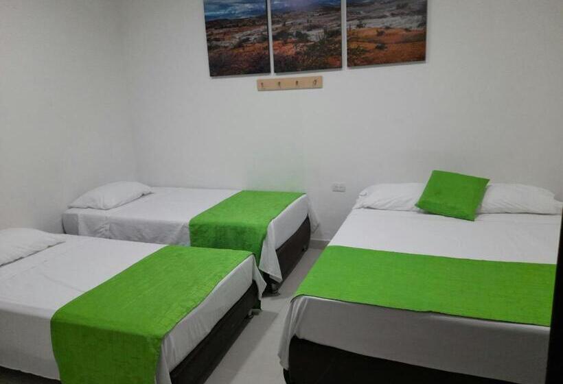 اتاق استاندارد چهار تخته, Hospederia Sol Del Desierto