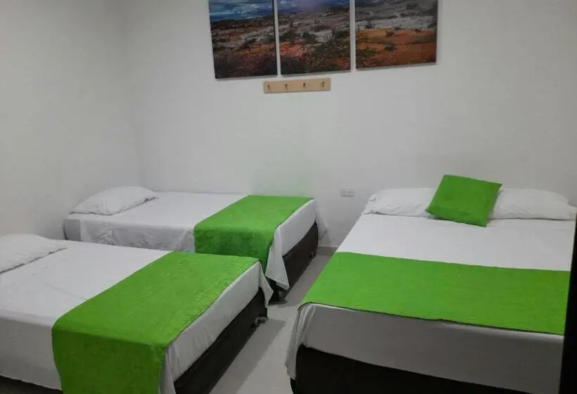 スタンダード４人部屋, Hospederia Sol Del Desierto