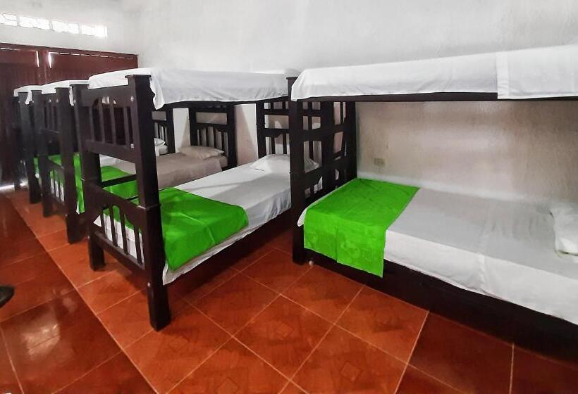 اتاق خانوادگی, Hospederia Sol Del Desierto