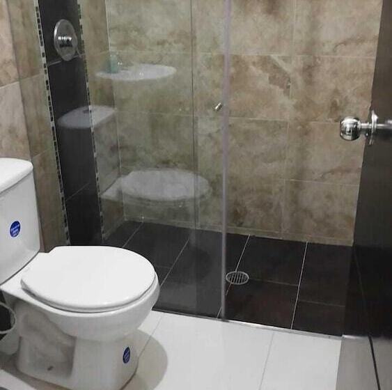 اتاق خانوادگی, Hospederia Sol Del Desierto