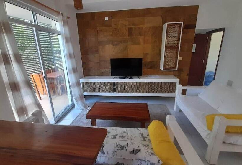 2 Bedroom Apartment Pool View, Aqua Resort