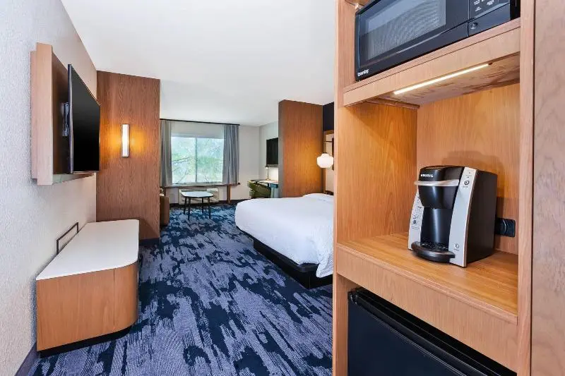 キングサイズベッドのスイートルーム, Fairfield Inn & Suites By Marriott Goshen
