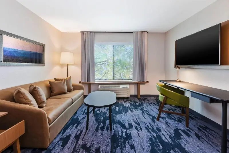 キングサイズベッドのスイートルーム, Fairfield Inn & Suites By Marriott Goshen