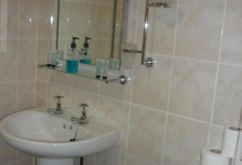 غرفة سوبيريور, Old Kings Head