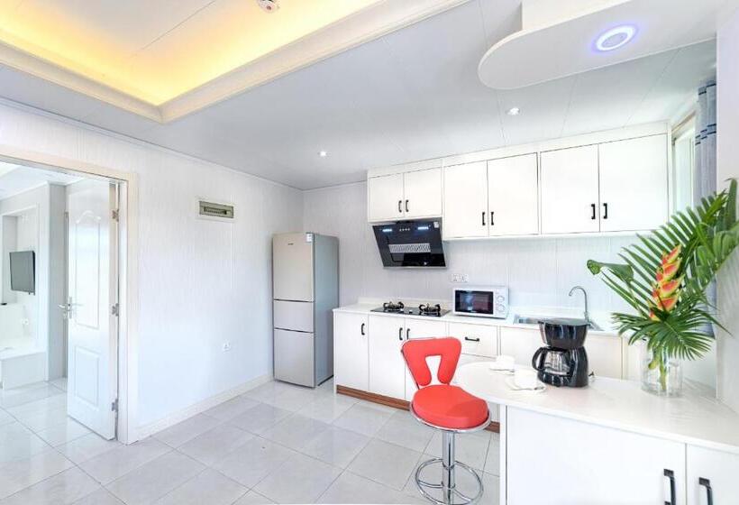 سوئیت با بالکن, Riverside