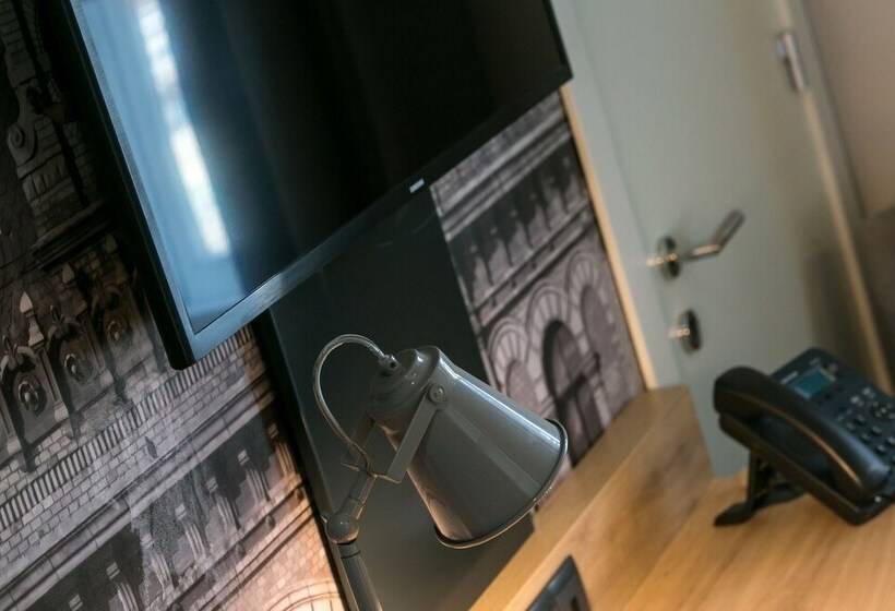 غرفة سوبيريور, T62