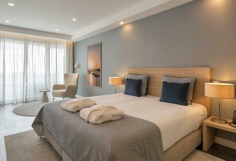 Номер Superior с Балконом, Longevity Health & Wellness Hotel   Adults Only