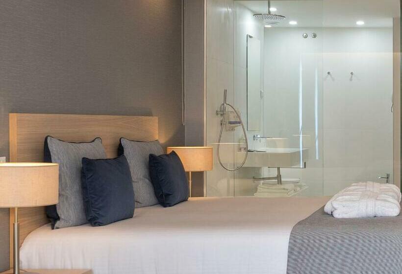 חדר סופריור עם מרפסת, Longevity Health & Wellness Hotel   Adults Only