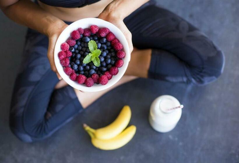 סוויטת ג'וניור עם מרפסת, Longevity Health & Wellness Hotel   Adults Only