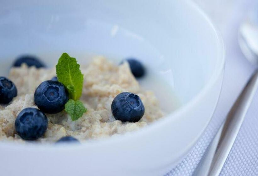 Полулюкс с Балконом, Longevity Health & Wellness Hotel   Adults Only
