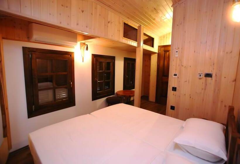 חדר דלוקס נוף לעיר, Heraklis