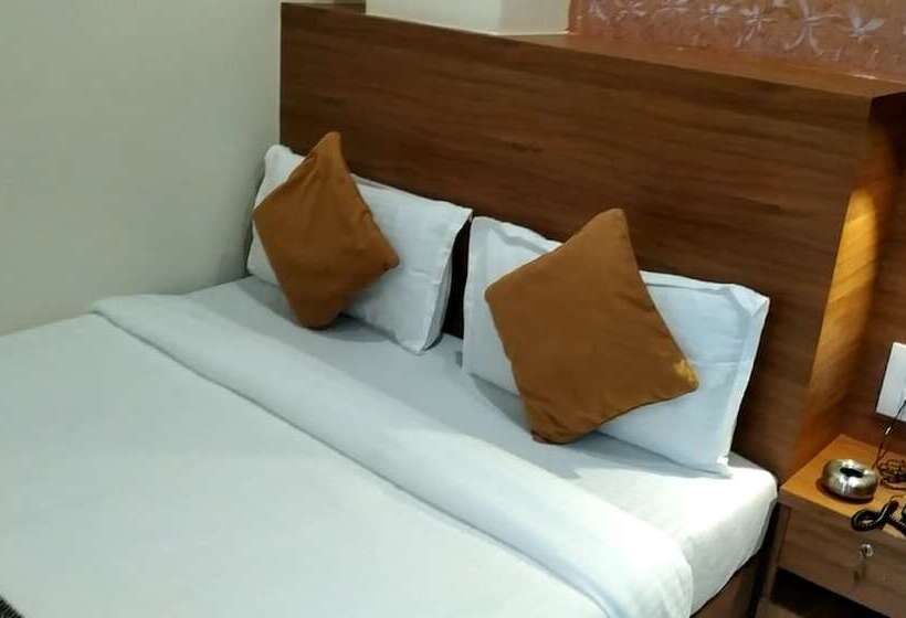 חדר דלוקס, Aiston Inn