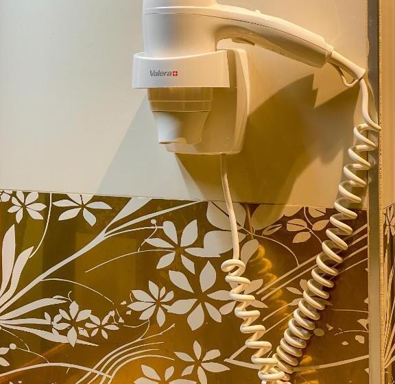 اتاق استاندارد, Best Night 2