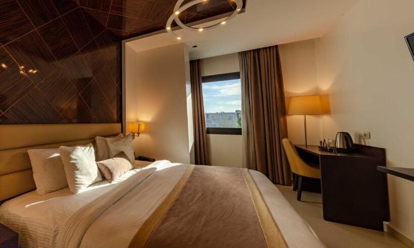 اتاق لوکس, Best Night 2