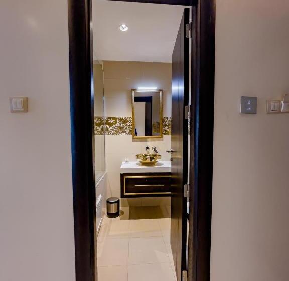 اتاق لوکس, Best Night 2