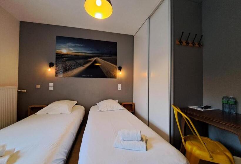 Номер Стандарт, Les Mouflons