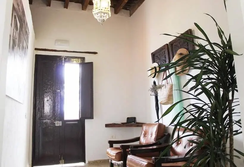 バス共有のスタンダードルーム, El Hostal Del Cubo
