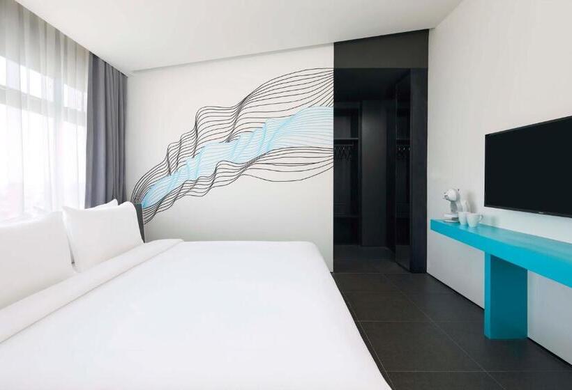 Студия Стандарт, Artotel Gajahmada Semarang