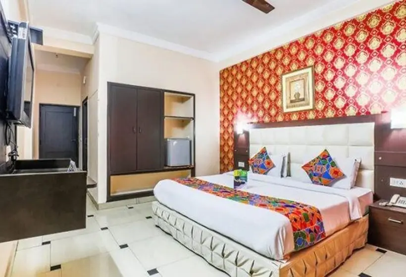 デラックスルーム, Fabhotel Pramila Inn